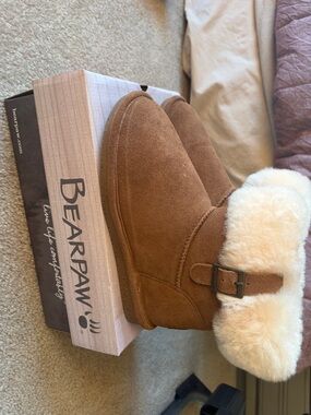 BearPaw Abby - Hickory